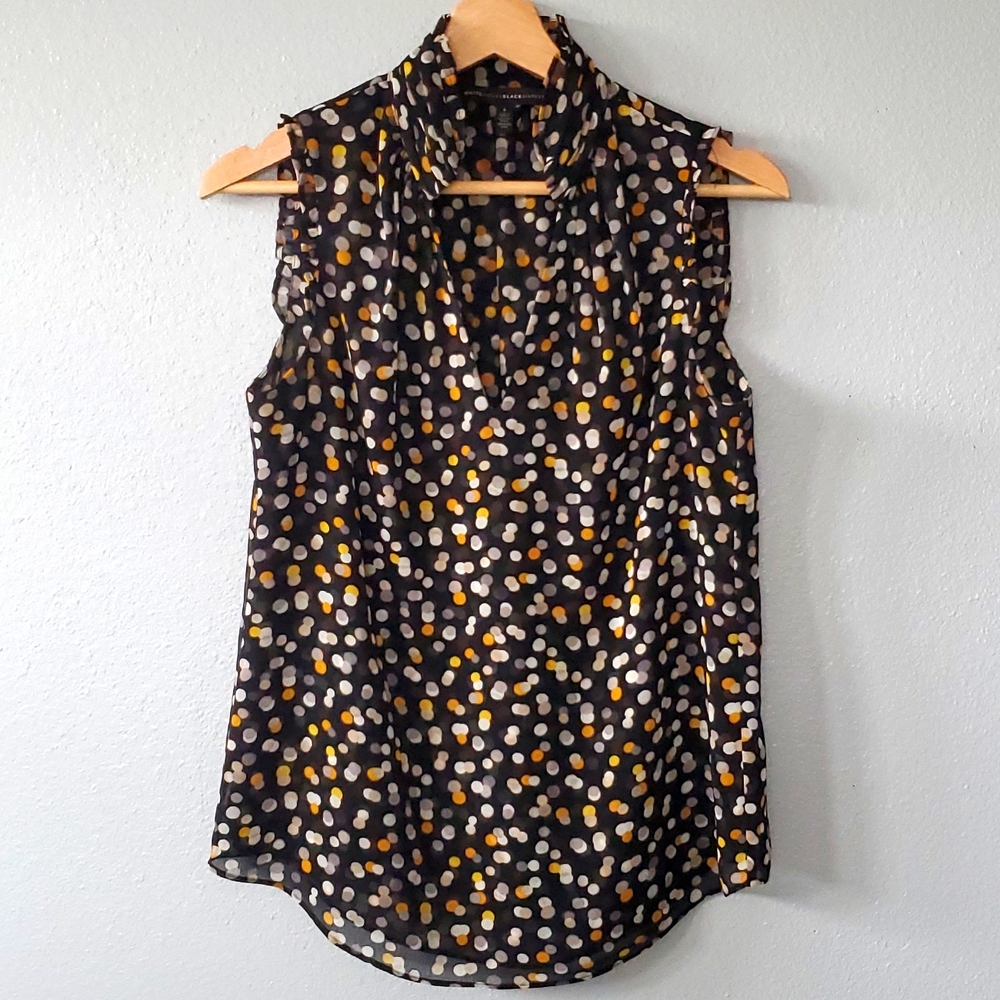 WHBM Sleeveless V-Neck Top